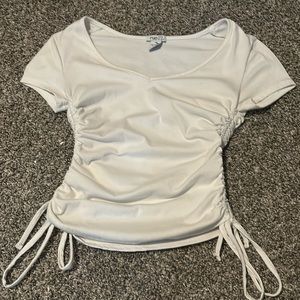 Rue 21 size:xs white tie top